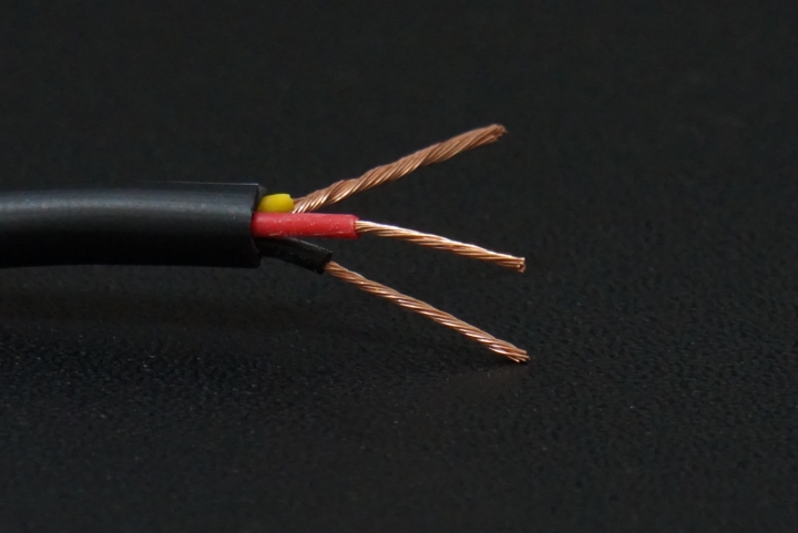 【開箱】高雄志達電子的手工線讓我受寵受精(含爆料)