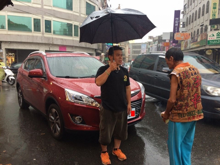 迎娶納妾U6魅力紅交車開箱!!(圖多文章長不喜誤入謝謝)