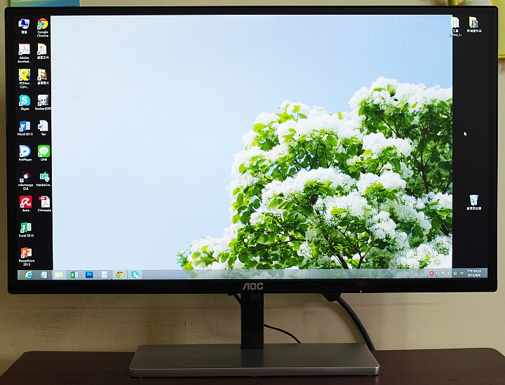 平價 AOC I2579VM 液晶顯示器 ~ 開箱&簡易評測