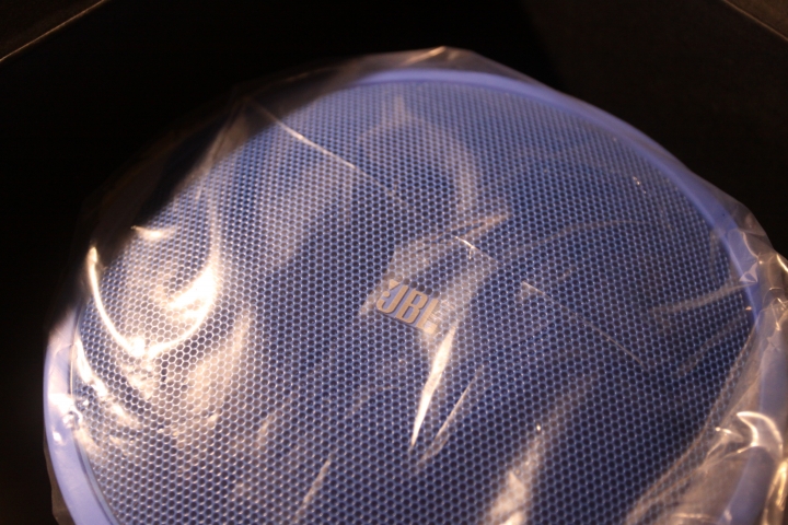 JBL Spark 藍牙喇叭開箱