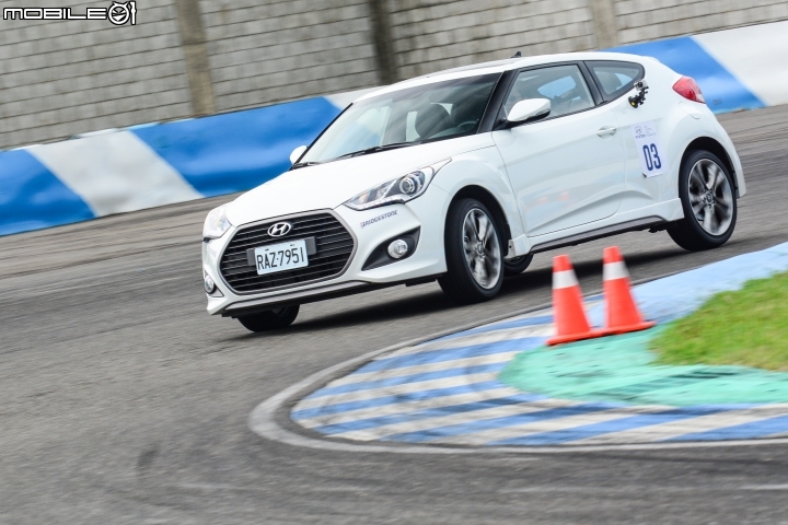 Fun肆進化 Hyundai Veloster Turbo小改款大鵬灣賽道體驗