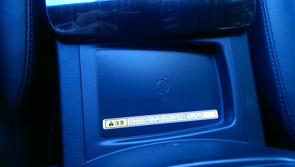 Camry Hybrid 旗艦小開箱