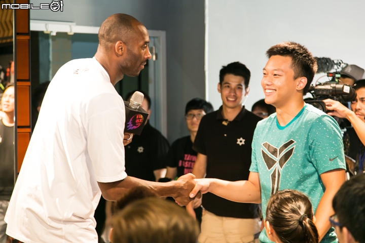 【採訪】Kobe Bryant “打出名堂”籃球之旅 — 台北站全紀錄!