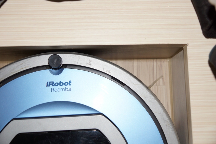 <開箱>掃地機器人新選擇!三星~SR20H5090 附贈iRobot 780外型小比較-->多圖