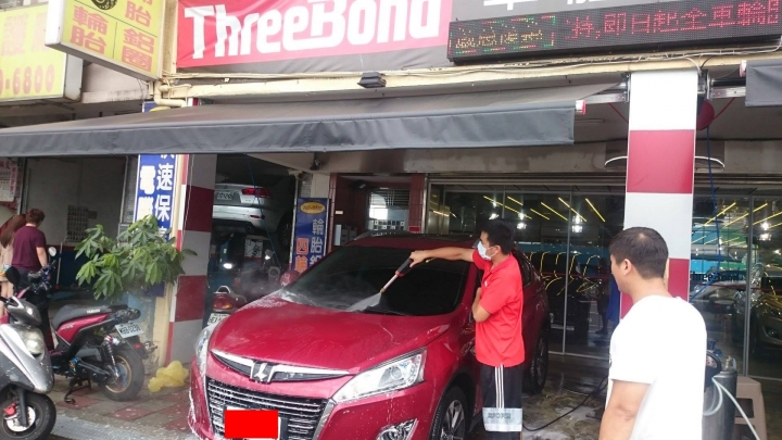 迎娶納妾U6魅力紅交車開箱!!(圖多文章長不喜誤入謝謝)