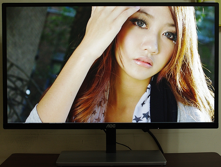 平價 AOC I2579VM 液晶顯示器 ~ 開箱&簡易評測