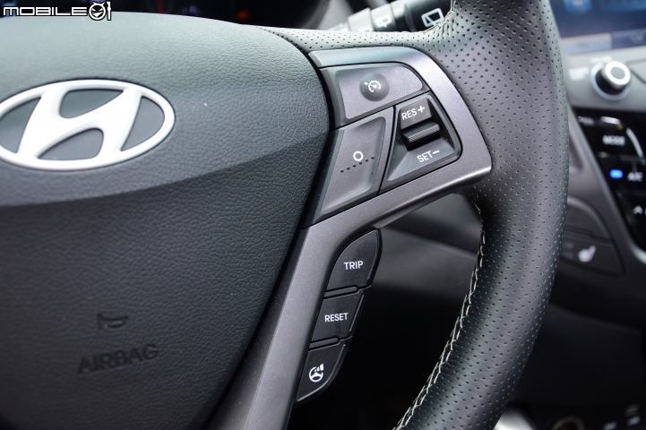 Fun肆進化 Hyundai Veloster Turbo小改款大鵬灣賽道體驗
