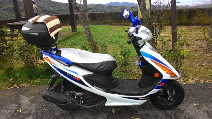 GSR125漢堡靠墊完成版和VINO50水冷版的小漢堡