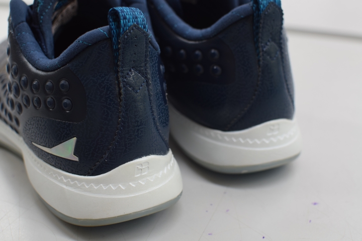 <評測> Brandblack "Raptor Low"
