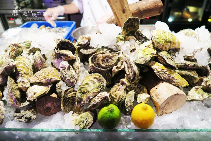 台北君品酒店~雲軒西餐廳 澎湖夏日海鮮季 生蠔、玳瑁石斑、螃蟹、螺肉平日下午茶吃到飽