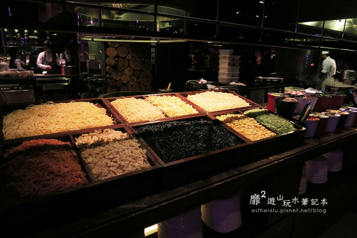 台北君品酒店~雲軒西餐廳 澎湖夏日海鮮季 生蠔、玳瑁石斑、螃蟹、螺肉平日下午茶吃到飽