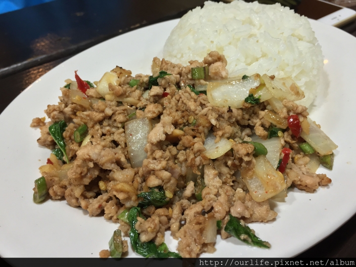 台中北屯.平價實在又美味的泰式涼拌冬粉@泰小葉泰式風味小食
