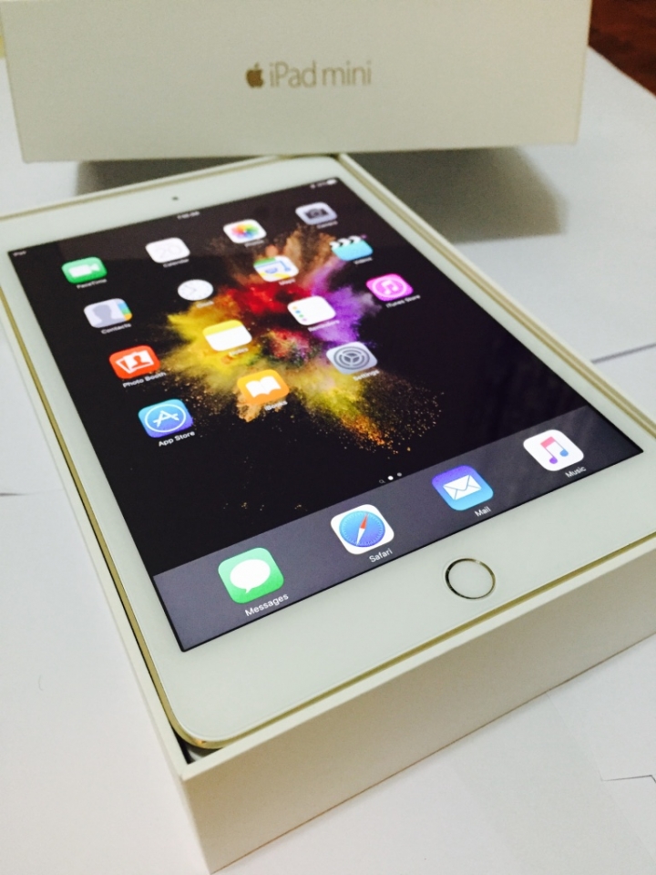 粗燥的iPad Mini 4 開箱(iPad mini 4 的粗糙開箱)