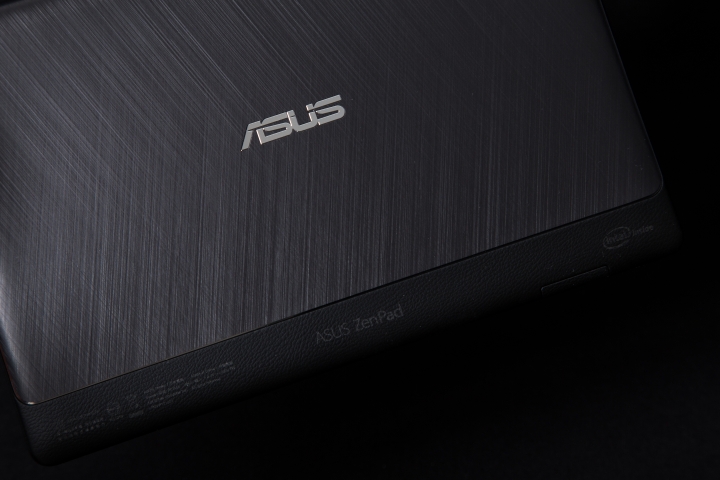 ASUS ZenPad S 8.0 Z580CA ,阿母拿來追劇、記事、玩Candy的新歡