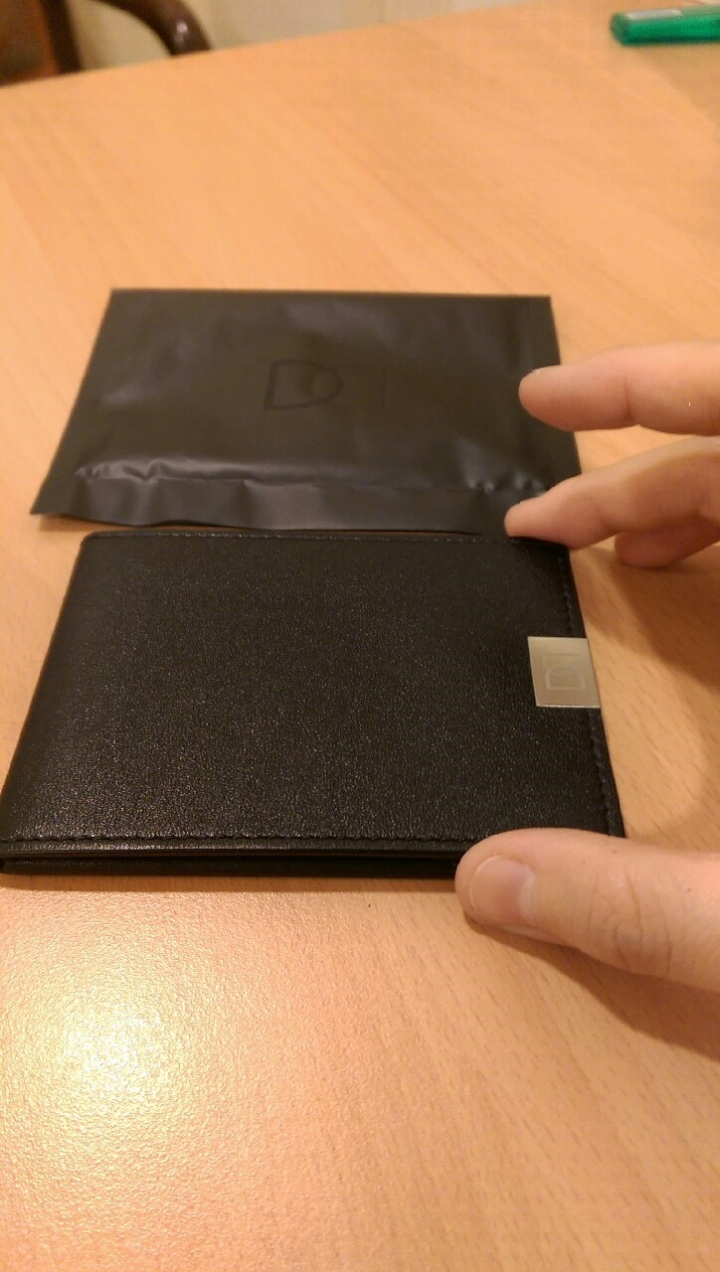 【開箱】超極薄荷蘭 Dun Wallets 皮夾