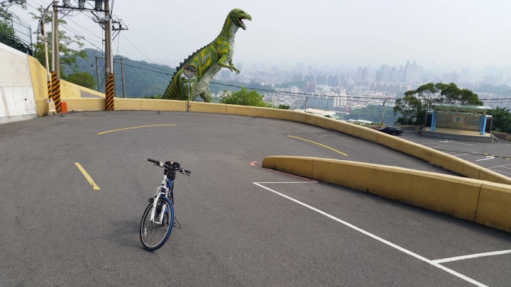 單車騎陡坡瘦的特別快我要挑戰這位大大的陡坡排行榜