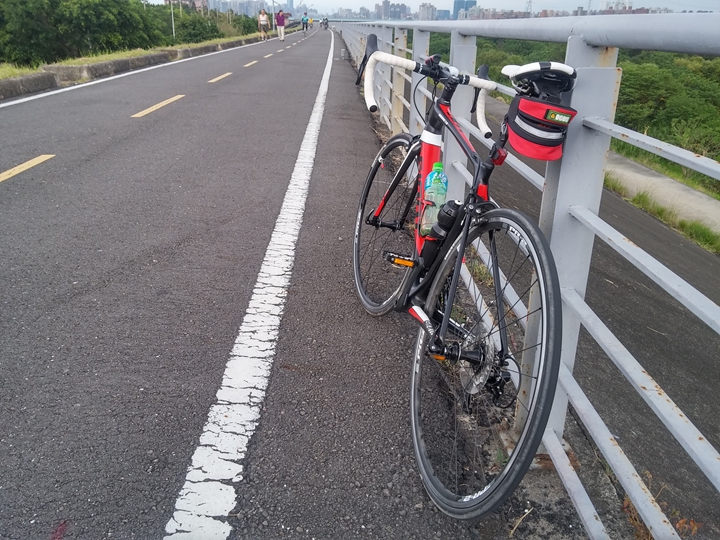 開箱!2016 TCR ADV2!(國慶日升級輪組)