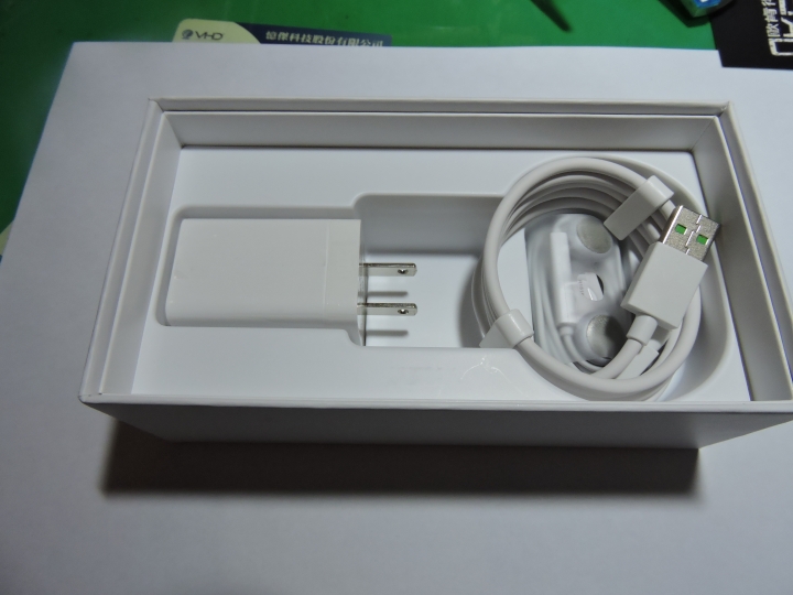 「OPPO R7一閃動人心」全金屬閃拍利器 試用心得分享