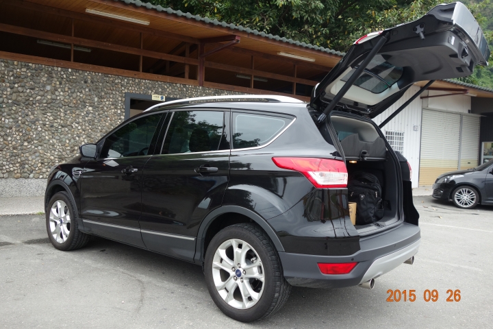 KUGA TDCI  試駕台東體驗文(還車時發現被擦撞過,只怪自己要交車時沒仔細檢查)