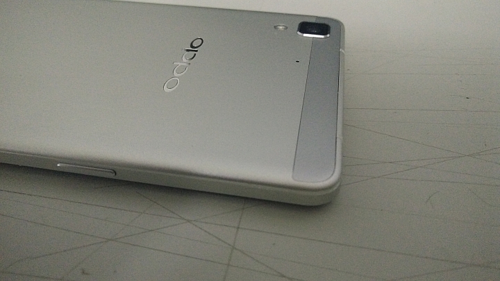 「OPPO R7一閃動人心」試用心得分享加金色R7金屬邊框開箱 (R5金屬邊框贈送)