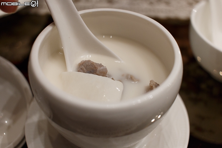 智慧E管家讓旅行更輕鬆 君品酒店食宿體驗