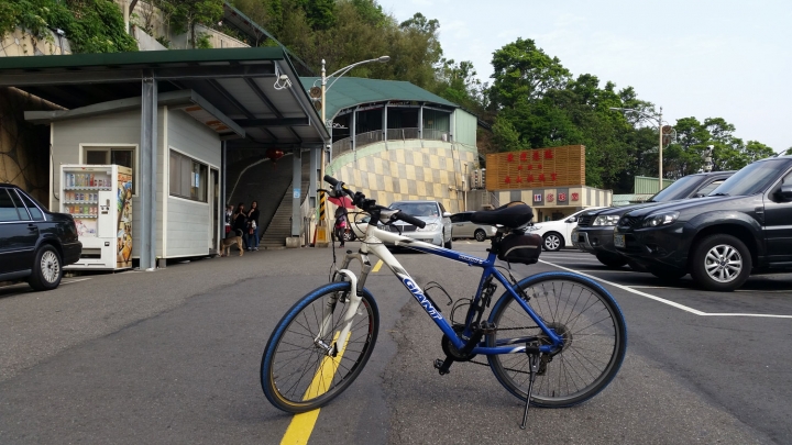 單車騎陡坡瘦的特別快我要挑戰這位大大的陡坡排行榜