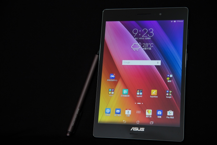 ASUS ZenPad S 8.0 Z580CA ,阿母拿來追劇、記事、玩Candy的新歡