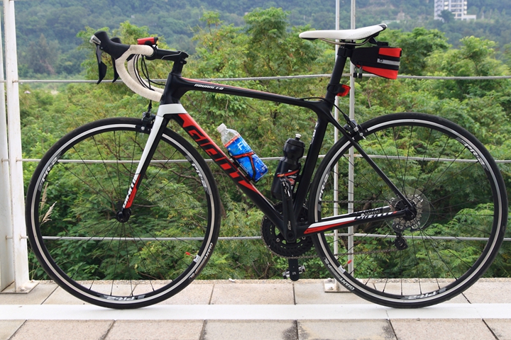 開箱!2016 TCR ADV2!(國慶日升級輪組)