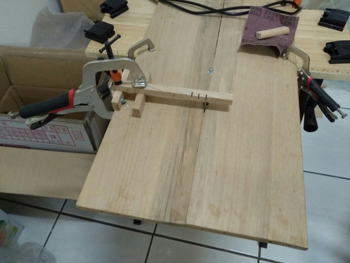 請教各位木工前輩桌上型圓鋸機問題