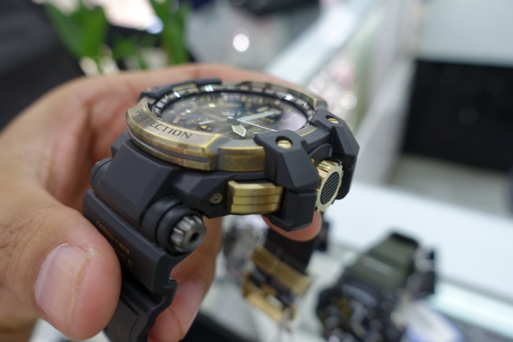 CASIO 又搞限量版了...GPW-1000TBS-1A