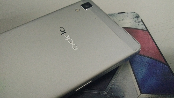 「OPPO R7一閃動人心」試用心得分享加金色R7金屬邊框開箱 (R5金屬邊框贈送)