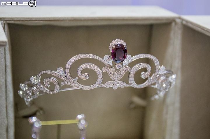 領略皇后冠冕之美 CHAUMET Josephine 「加冕˙愛」系列