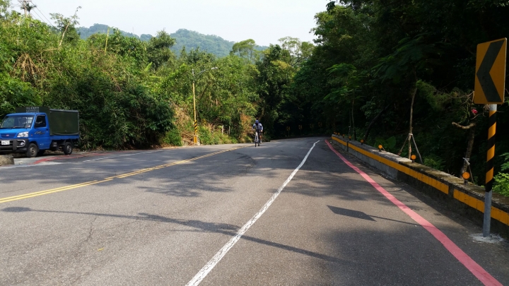 單車騎陡坡瘦的特別快我要挑戰這位大大的陡坡排行榜