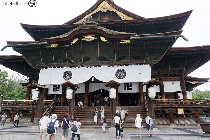 搭北陸新幹線 前往日本人一生必去長野善光寺