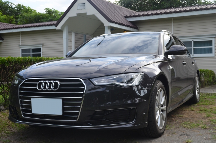 Audi A6 Avant 35TFSI 沉靜灰 簡陋開箱 (補一些不專業的圖)