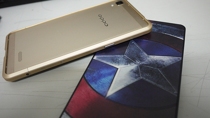「OPPO R7一閃動人心」試用心得分享加金色R7金屬邊框開箱 (R5金屬邊框贈送)