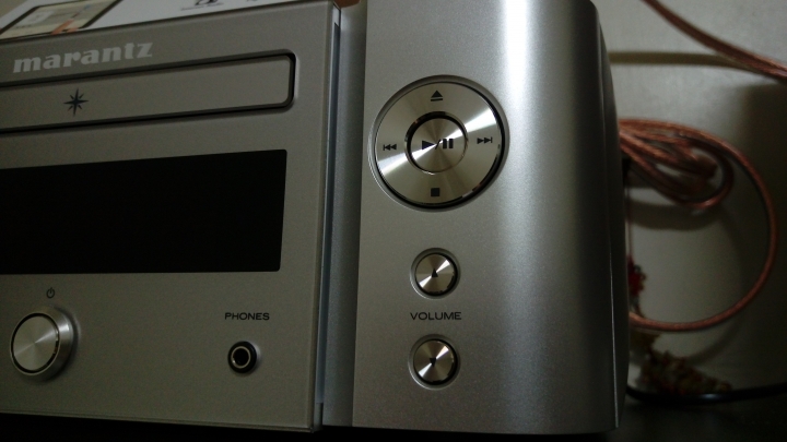 超搭配隨身碟!Marantz M-CR611 不專業及不負責開箱!