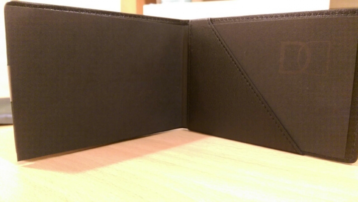 【開箱】超極薄荷蘭 Dun Wallets 皮夾