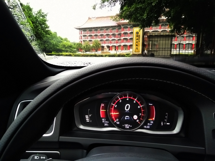 不容隨意侵犯的瑞典名駒 VOLVO S60/ V60/ XC60 T6 R-Design 【瑞典國寶--富豪之操駕】