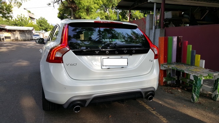 【抓不住的 306hp,沒事 ! 別試 ! 】V60 T6 R-Design