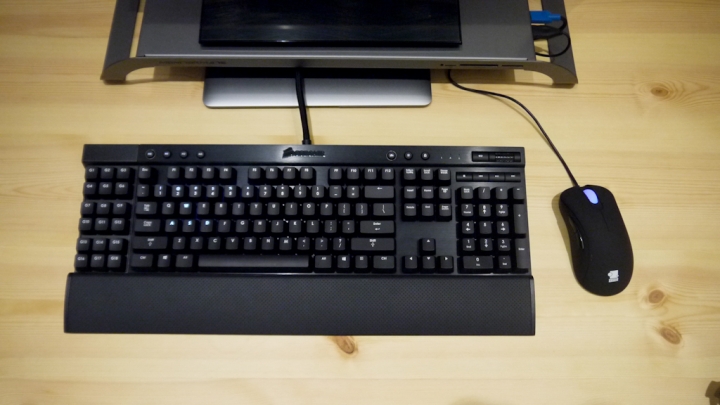 New MacBook新概念,居家外出一機搞定!