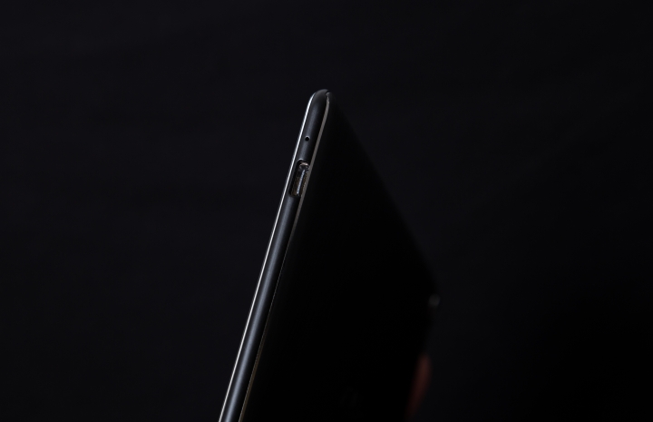 ASUS ZenPad S 8.0 Z580CA ,阿母拿來追劇、記事、玩Candy的新歡