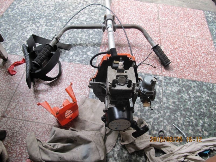個人簡易工程-第58篇- KOSTA DELTA 二行程引擎 硬管割草機 - 開箱及維修 (買到地雷機了) -製作紀錄