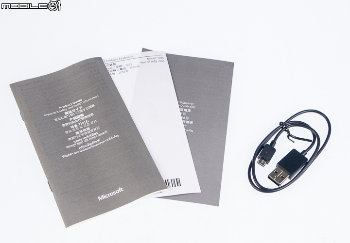 輕巧外型 一鍵切換 微軟萬用折疊式鍵盤