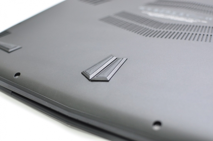 AORUS X3 Plus V3散熱能力令人驚艷的小霸王開箱分享