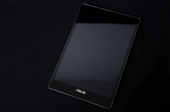 ASUS ZenPad S 8.0 Z580CA ,阿母拿來追劇、記事、玩Candy的新歡