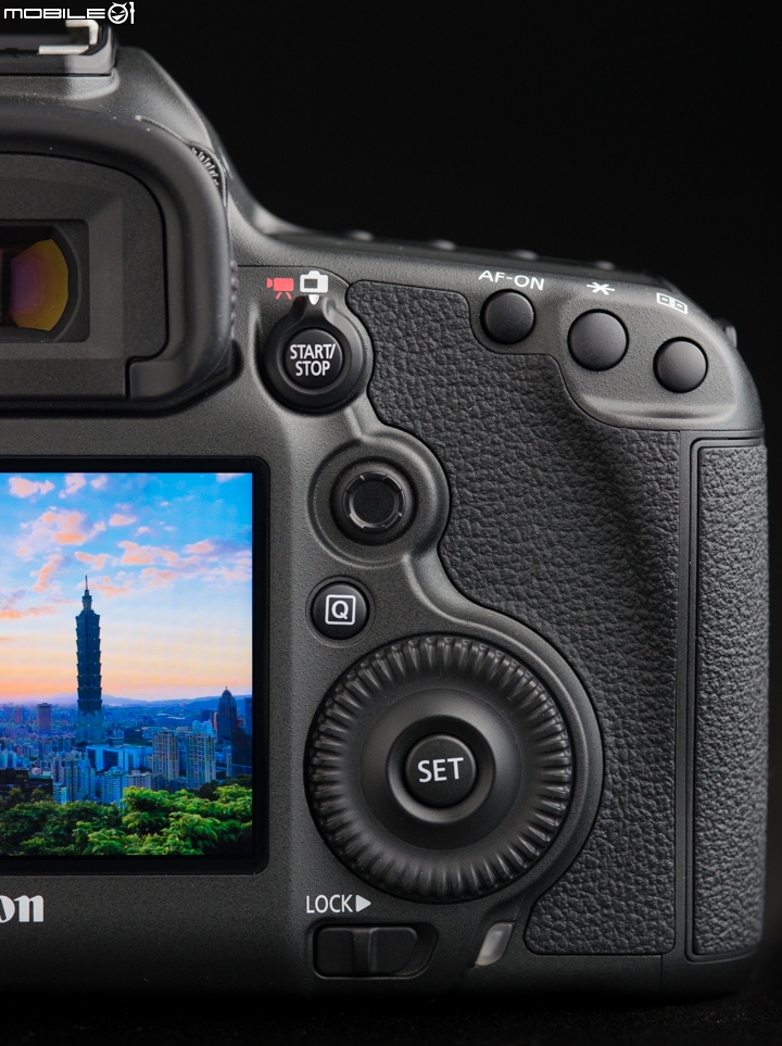 追求影像的極致 Canon EOS 5DS R