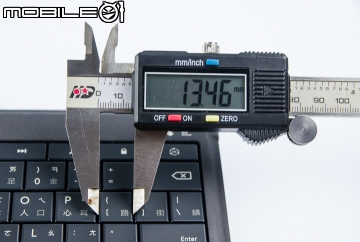 輕巧外型 一鍵切換 微軟萬用折疊式鍵盤