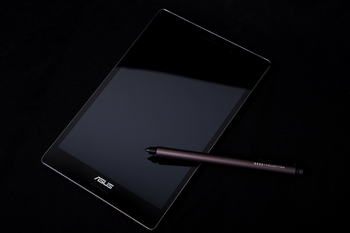ASUS ZenPad S 8.0 Z580CA ,阿母拿來追劇、記事、玩Candy的新歡