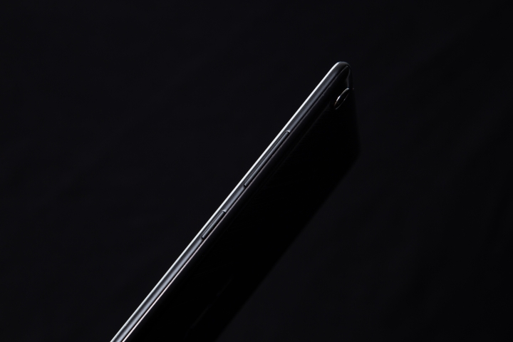 ASUS ZenPad S 8.0 Z580CA ,阿母拿來追劇、記事、玩Candy的新歡
